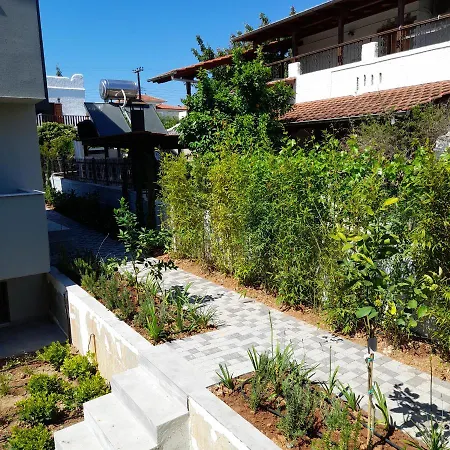 Gaia Maisonettes Nea Kallikrateia