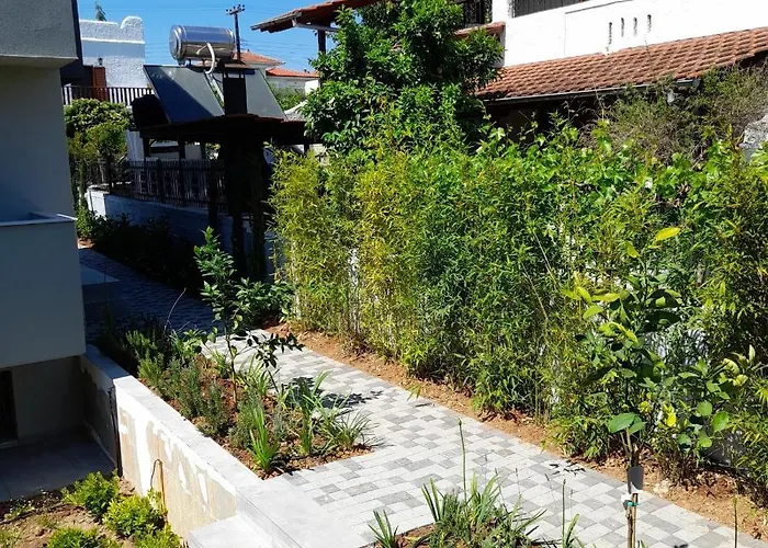 Gaia Maisonettes Nea Kallikrateia