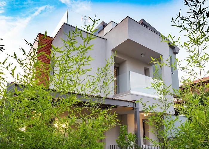 Gaia Maisonettes *