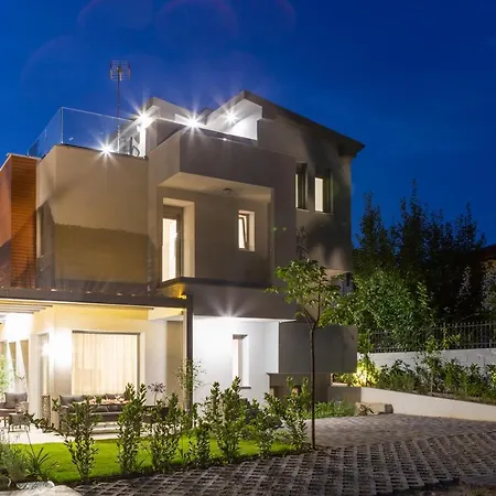 Gaia Maisonettes